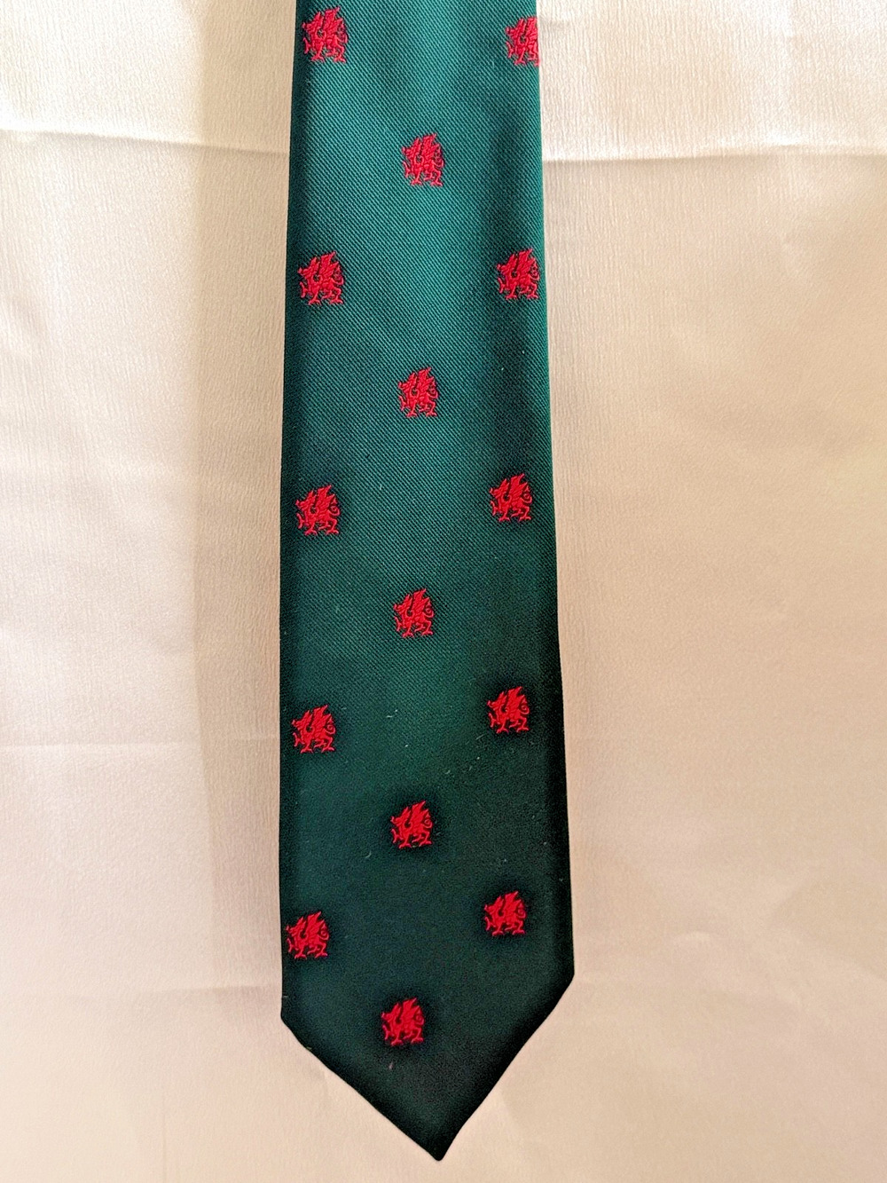 Vintage Wales Welsh Dragon Tie Made In England Green Red Necktie